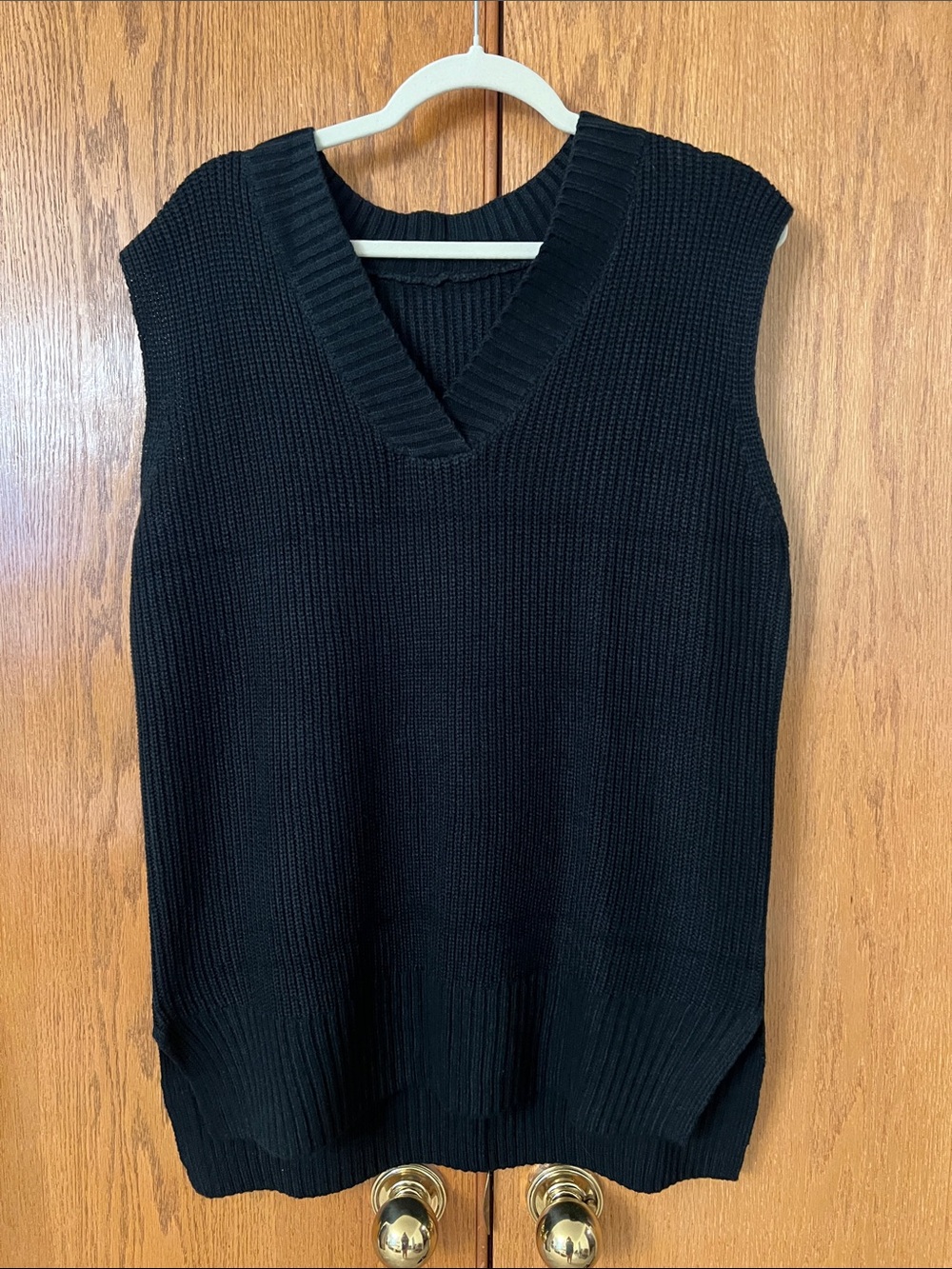 Black Ribbed V-Neck Sweater Vest